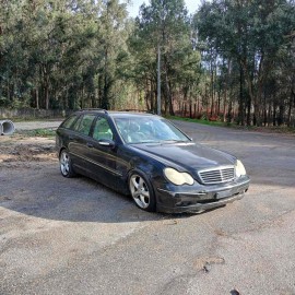 MERCEDES BENZ - C 220 CDI